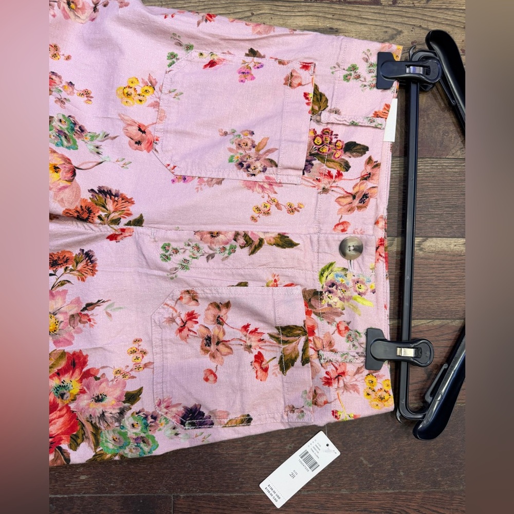 Maeve the Colette pants Anthropologie high rise
Beachy linen print - Picture 3 of 6